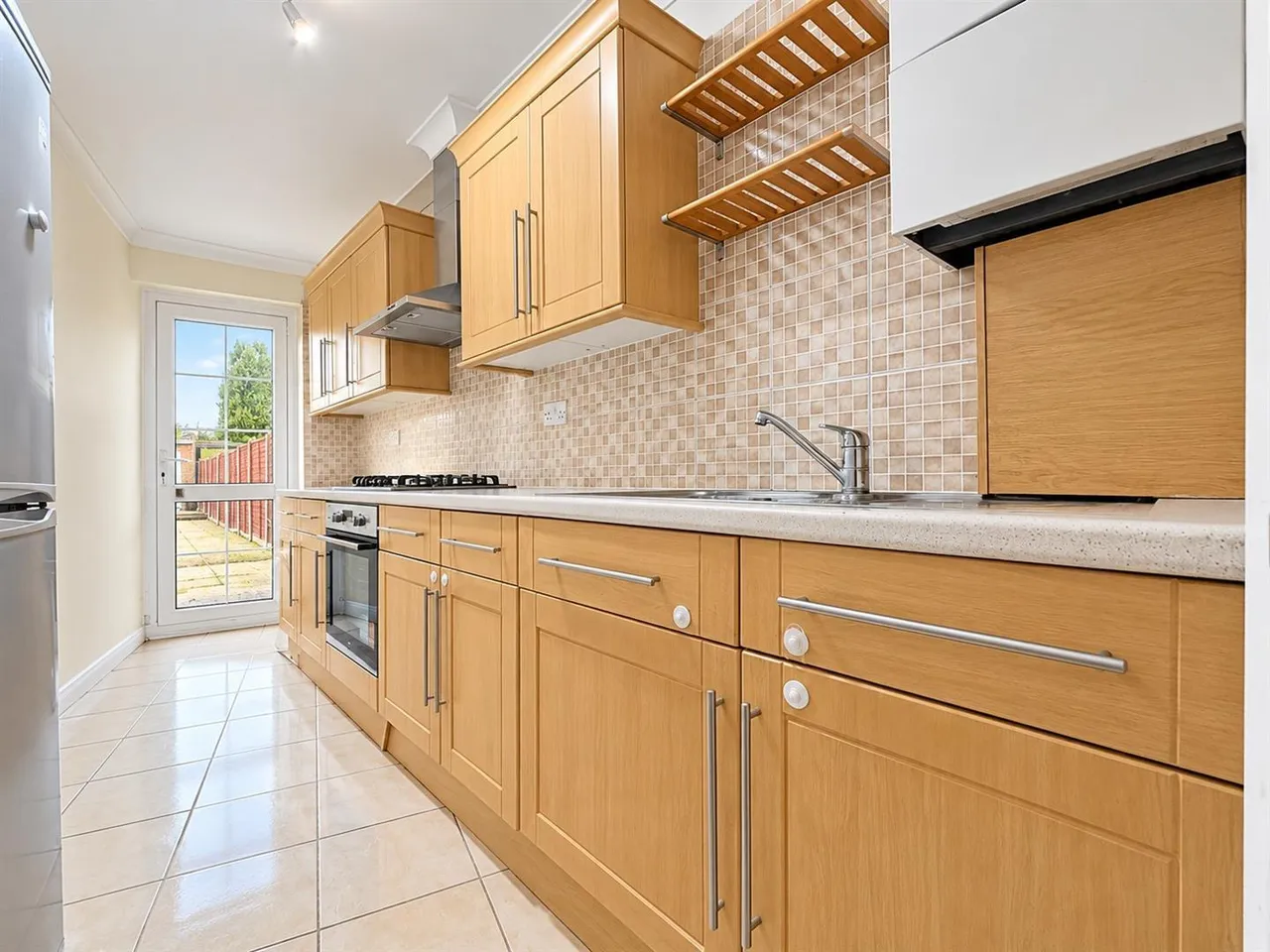 Cranbourne Close, Slough, photo 10