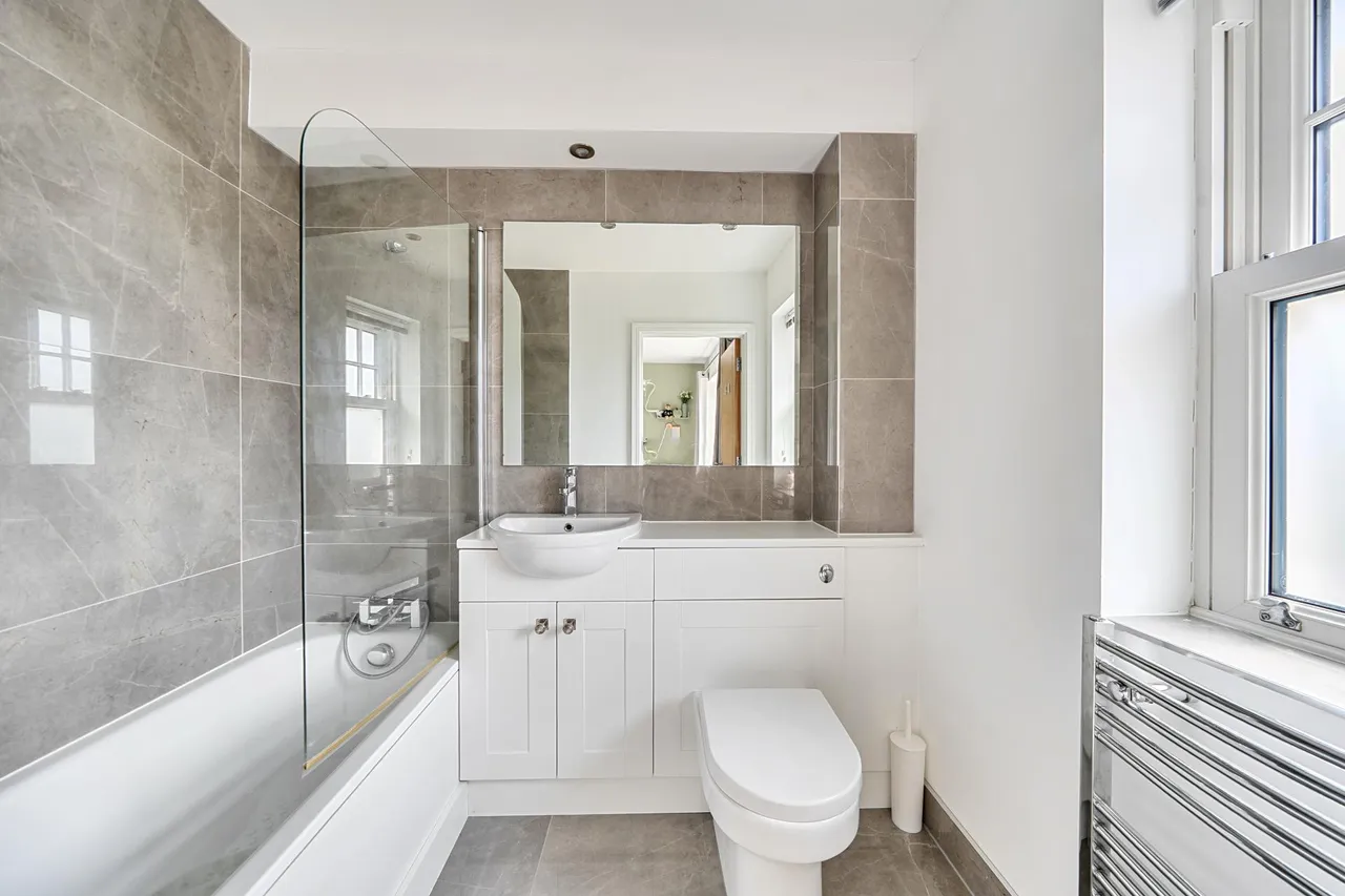 Westhall Road, Warlingham, photo 28