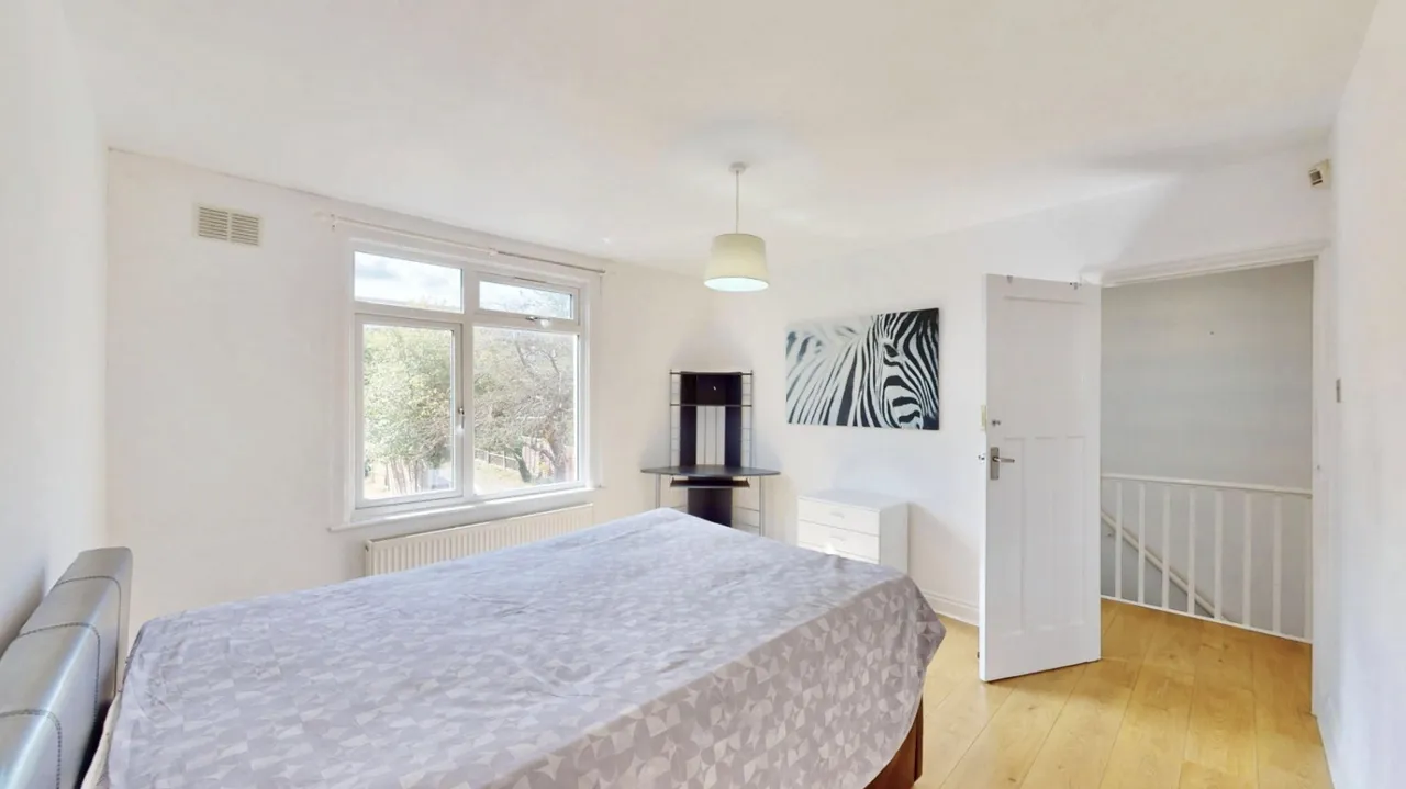 Kings Avenue, Greenford, UB6, photo 14