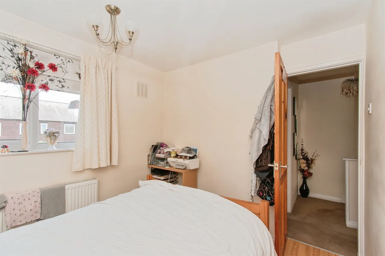 Firville Avenue, Normanton, photo 10