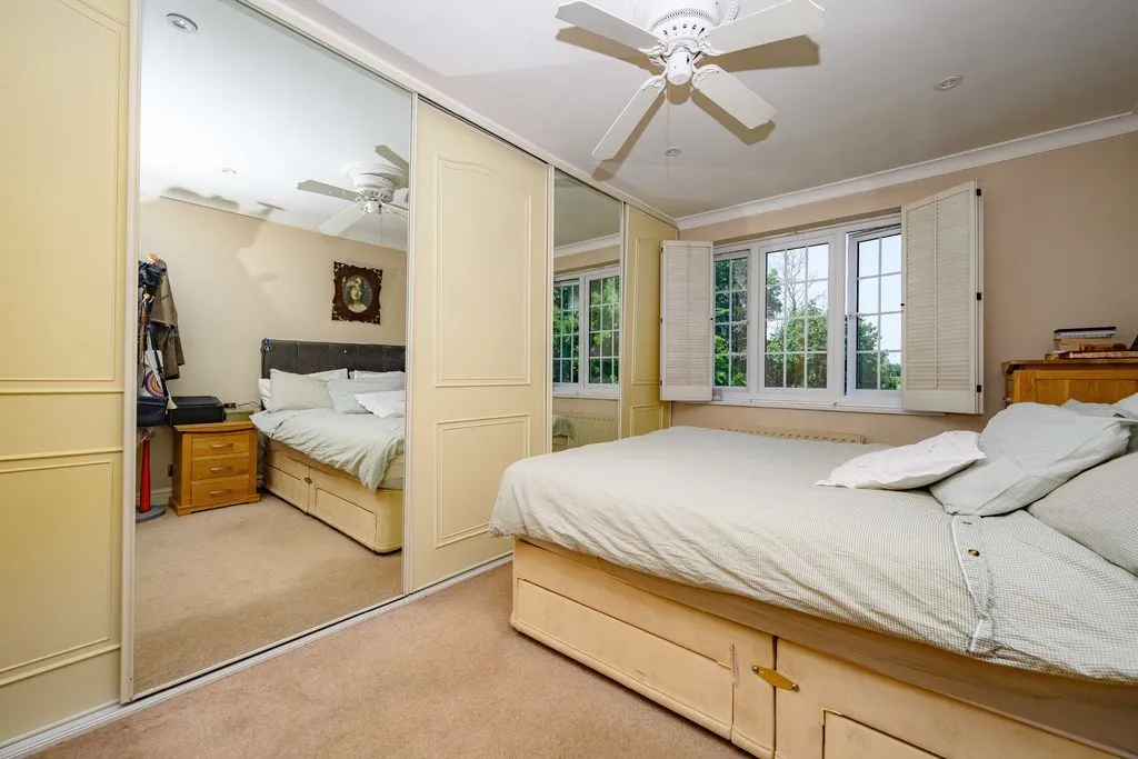 St. Albans Road West, Hatfield AL10 9RU, photo 14