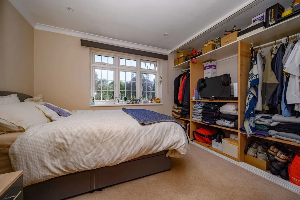 St. Albans Road West, Hatfield AL10 9RU, photo 16