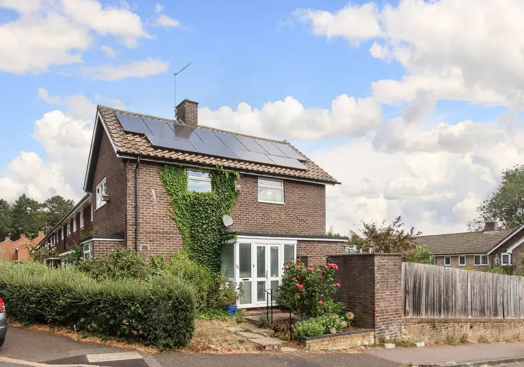 2 bed property for sale — Pescot Hill, Hemel Hempstead, Hertfordshire, HP1 3HD