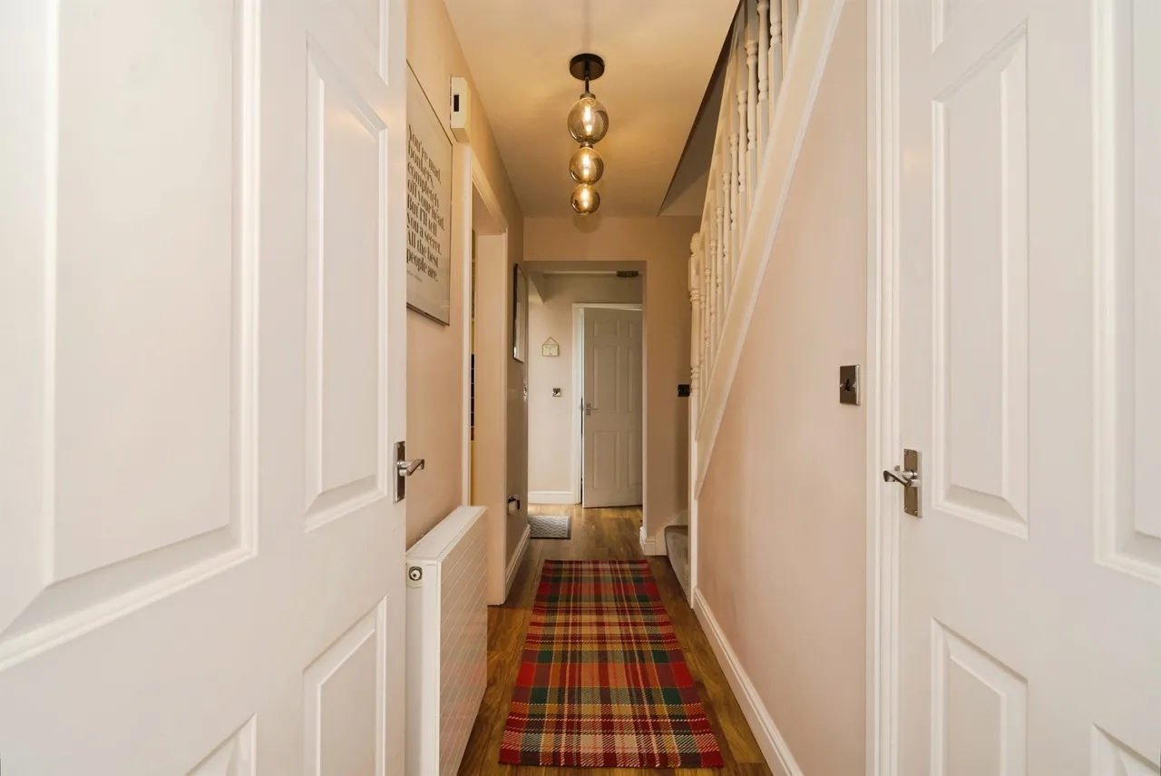 Cross Street, Great Houghton, Barnsley, photo 9