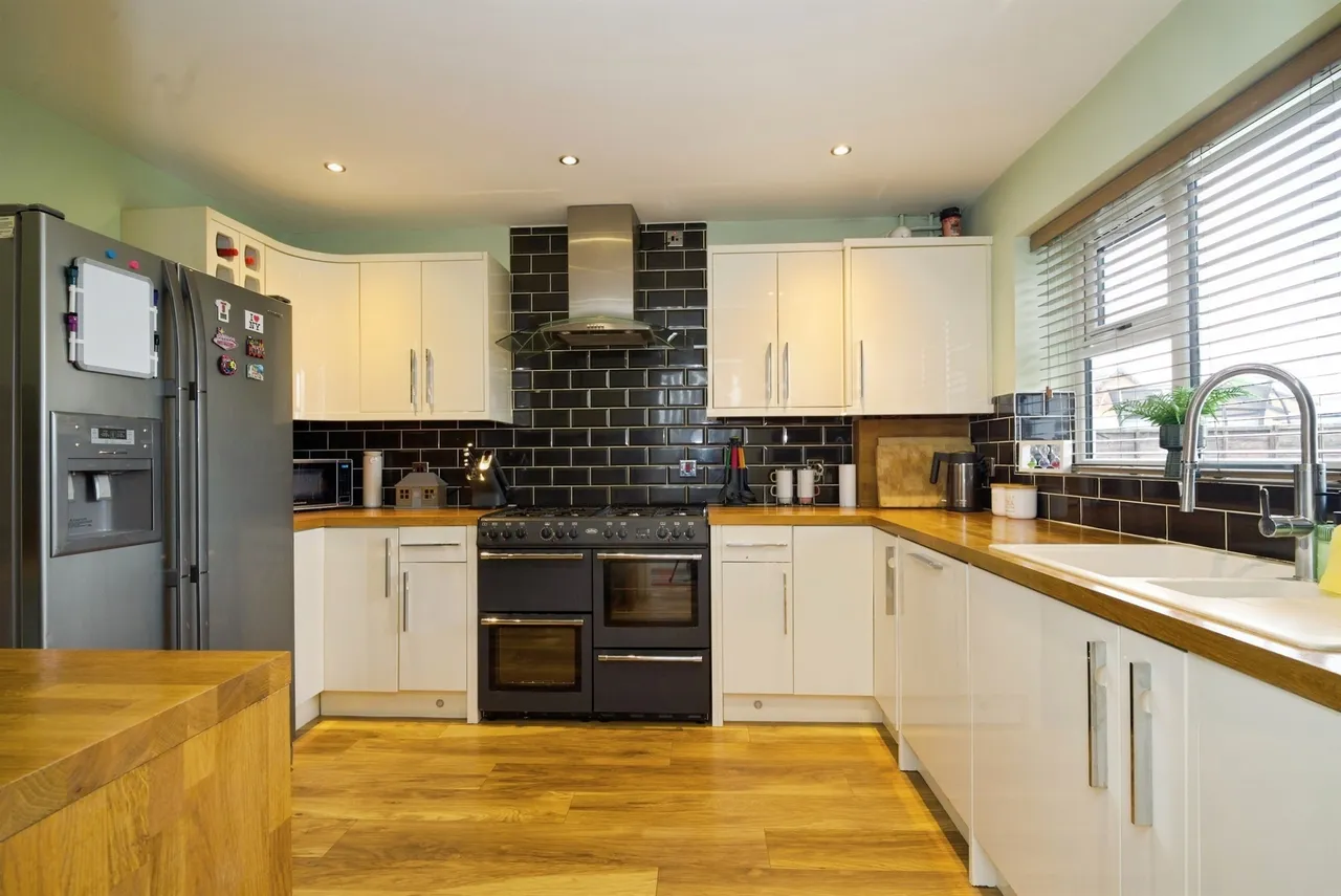 Cross Street, Great Houghton, Barnsley, photo 5