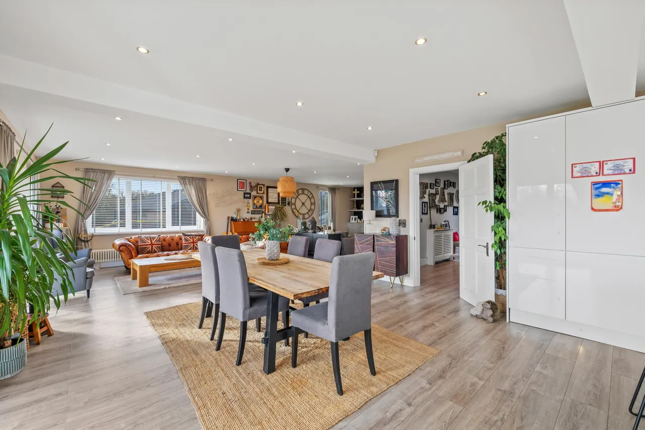 Whitestone Close, Mayals, Swansea, SA3, photo 6