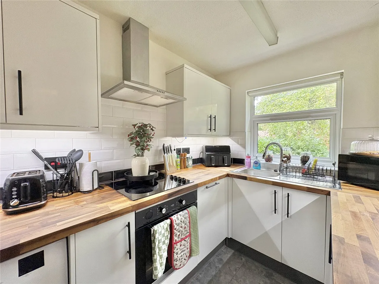 Bidston Road, Prenton, CH43, photo 6