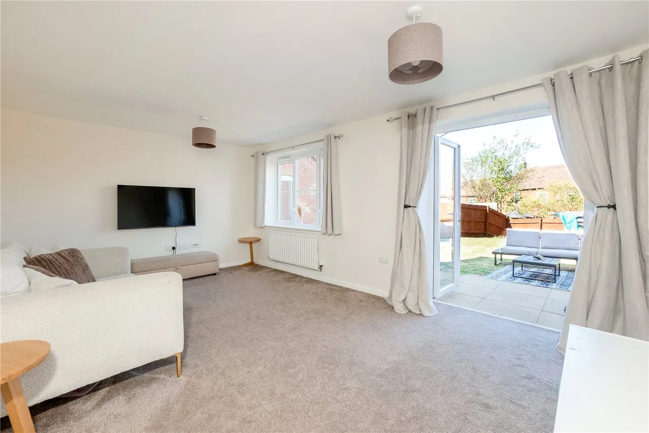Roebuck Road, Bishopton, Stratford-upon-Avon, Warwickshire, CV37, photo 3