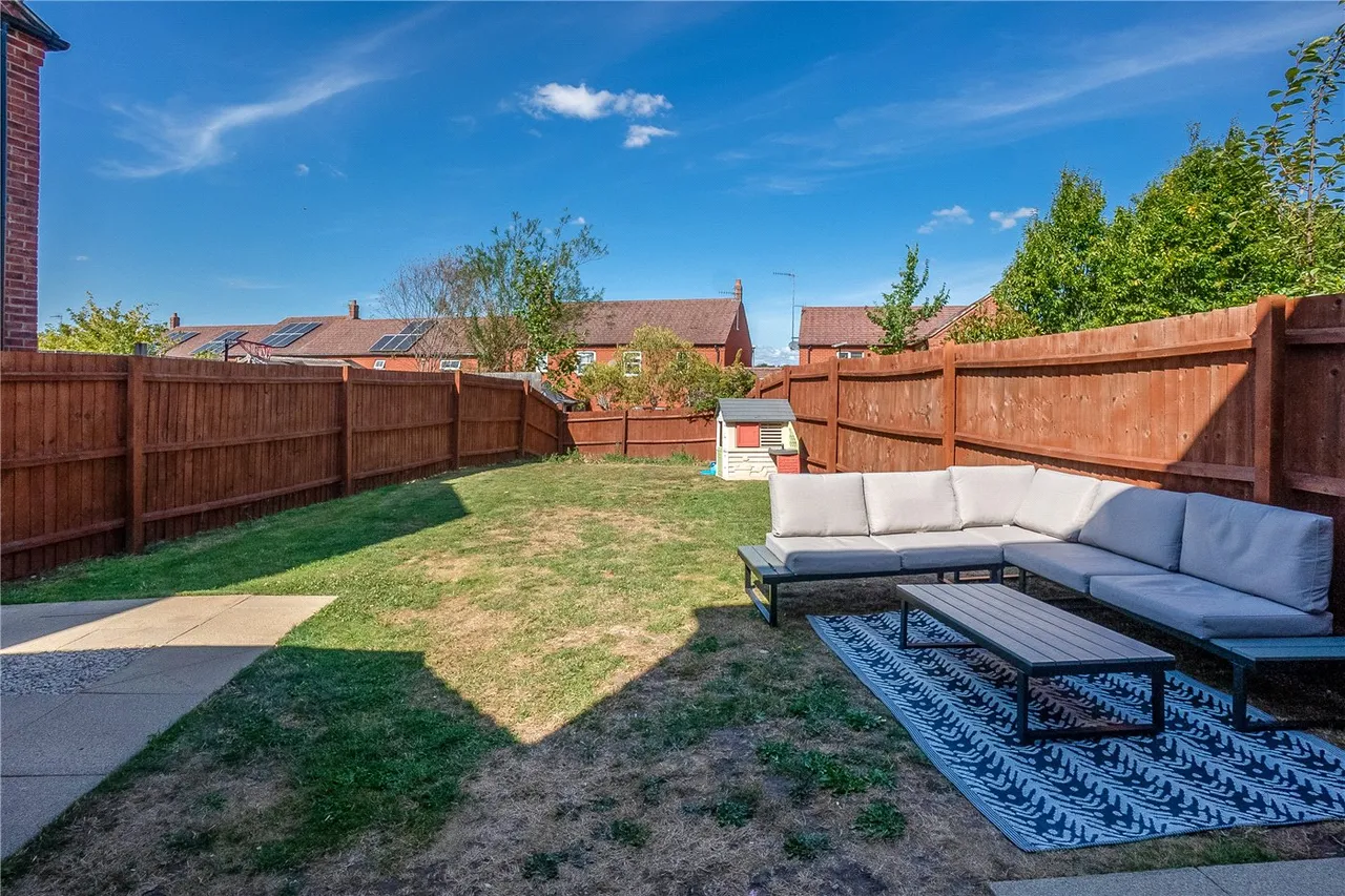 Roebuck Road, Bishopton, Stratford-upon-Avon, Warwickshire, CV37, photo 8