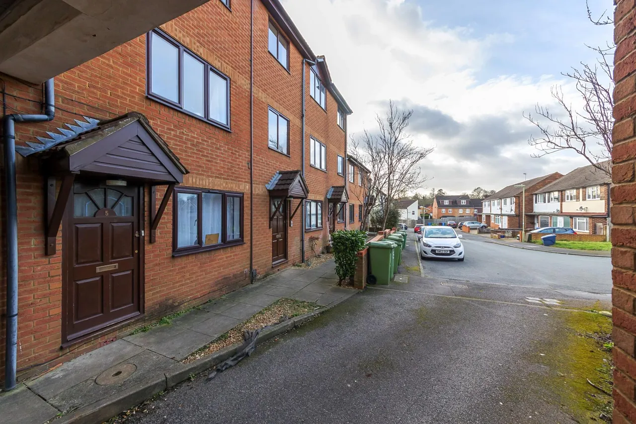 Bembridge Court, Aldershot, photo 9