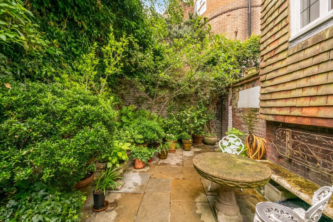 Perrins Walk, Hampstead Village, NW3, photo 8