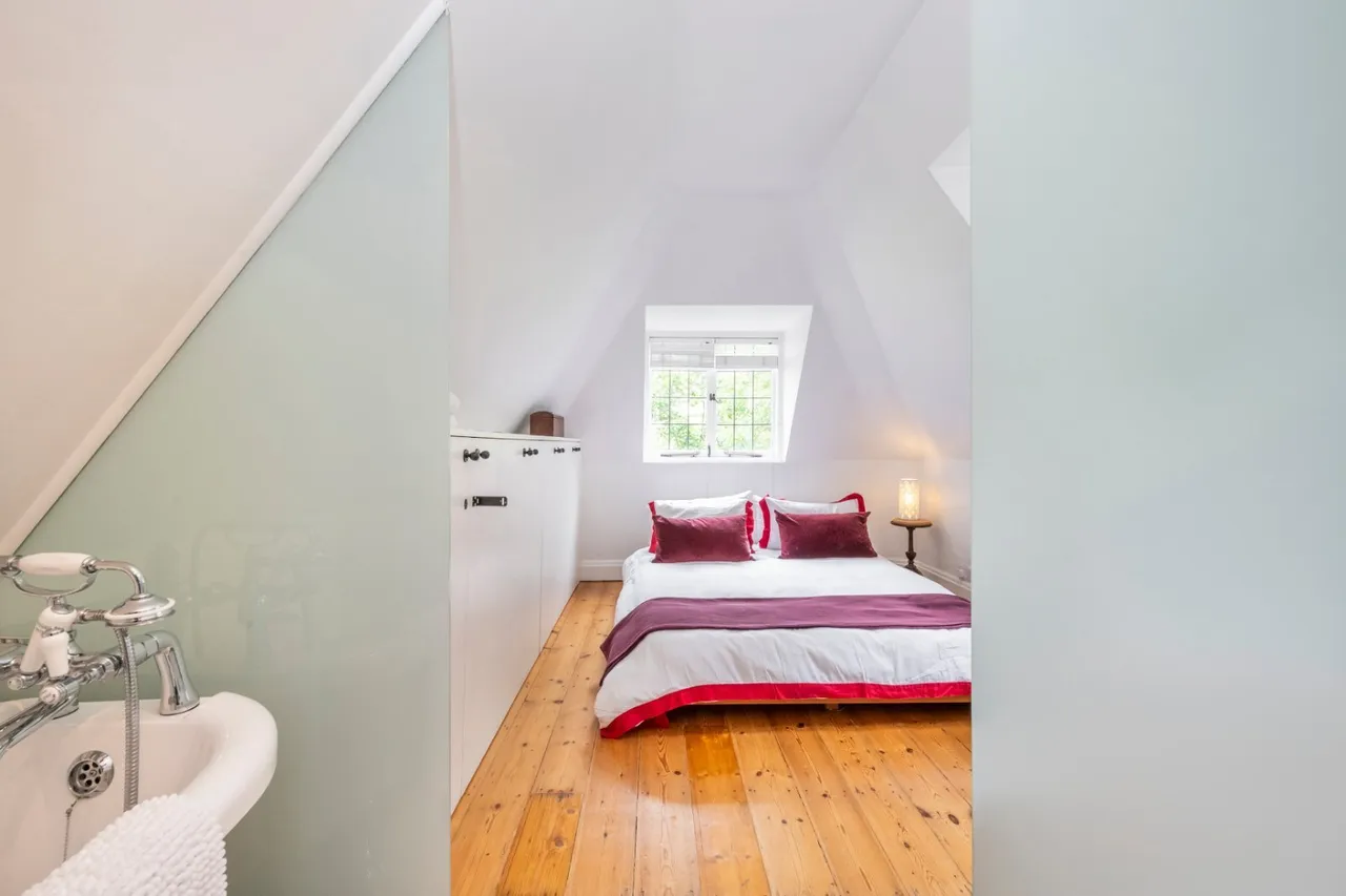 Perrins Walk, Hampstead Village, NW3, photo 9