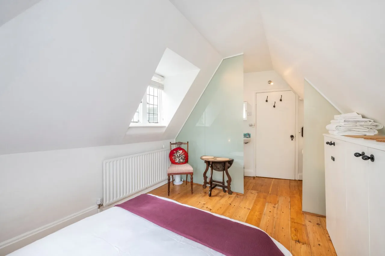 Perrins Walk, Hampstead Village, NW3, photo 10