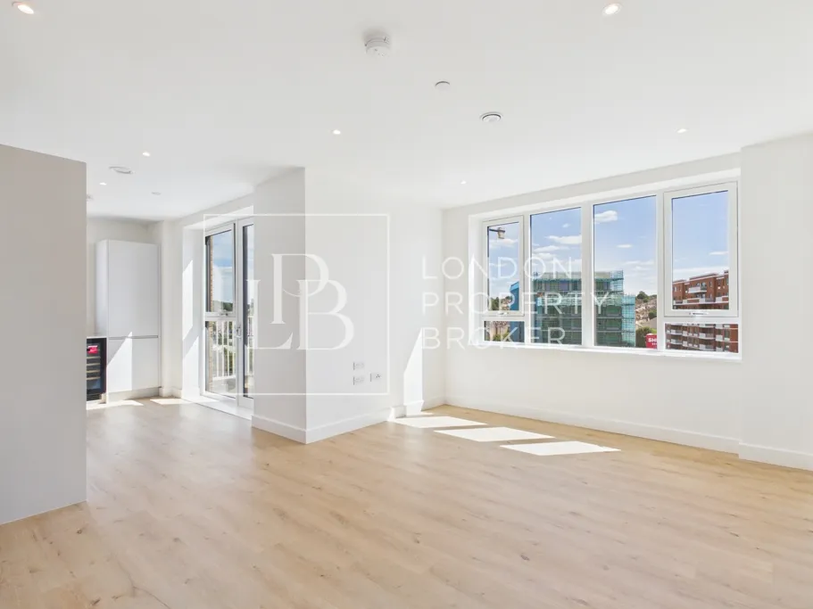 Southlake Road, London, SE28, photo 4