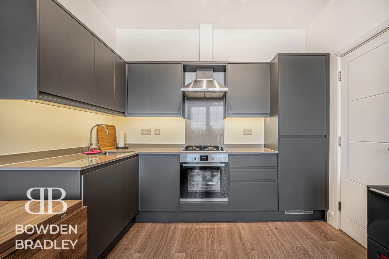 Maybank Road, South Woodford, E18, photo 6