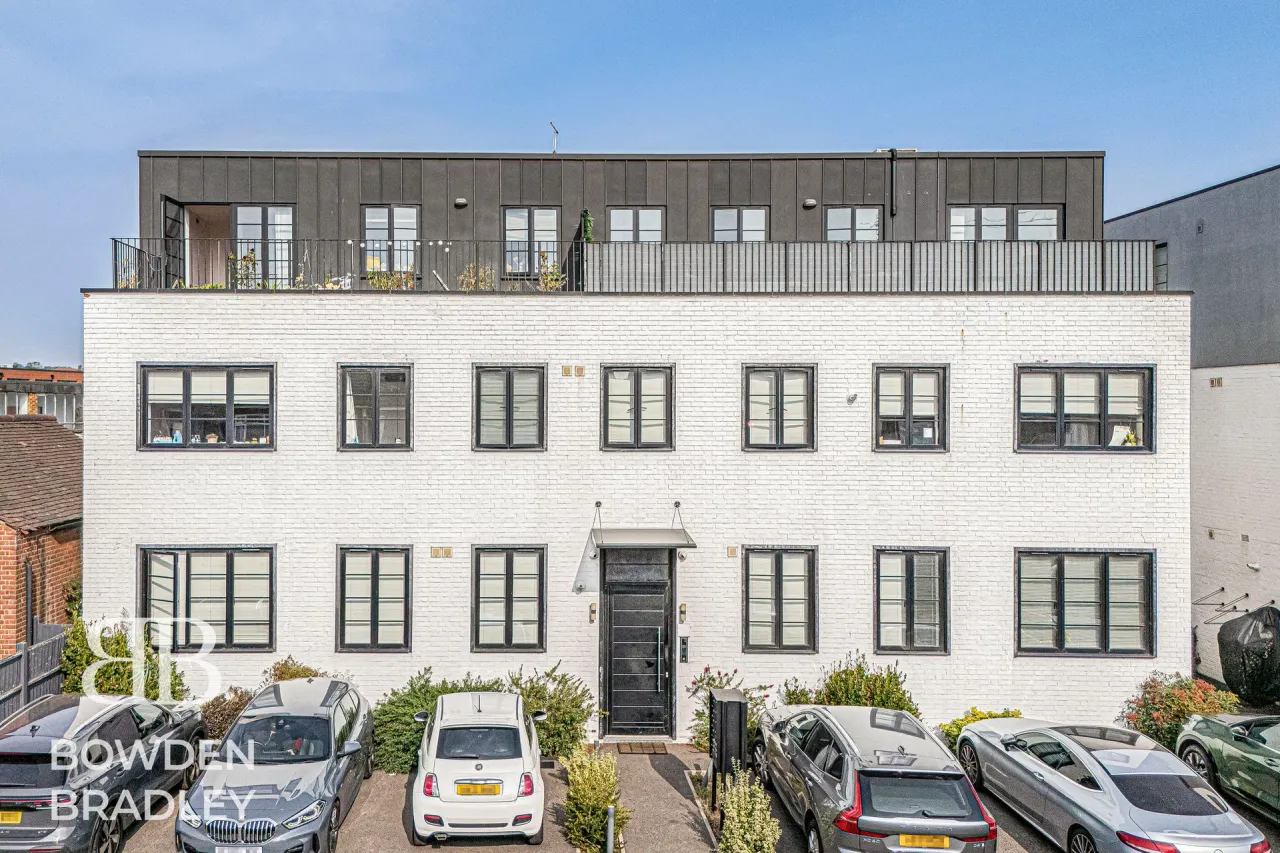 Maybank Road, South Woodford, E18, photo 30