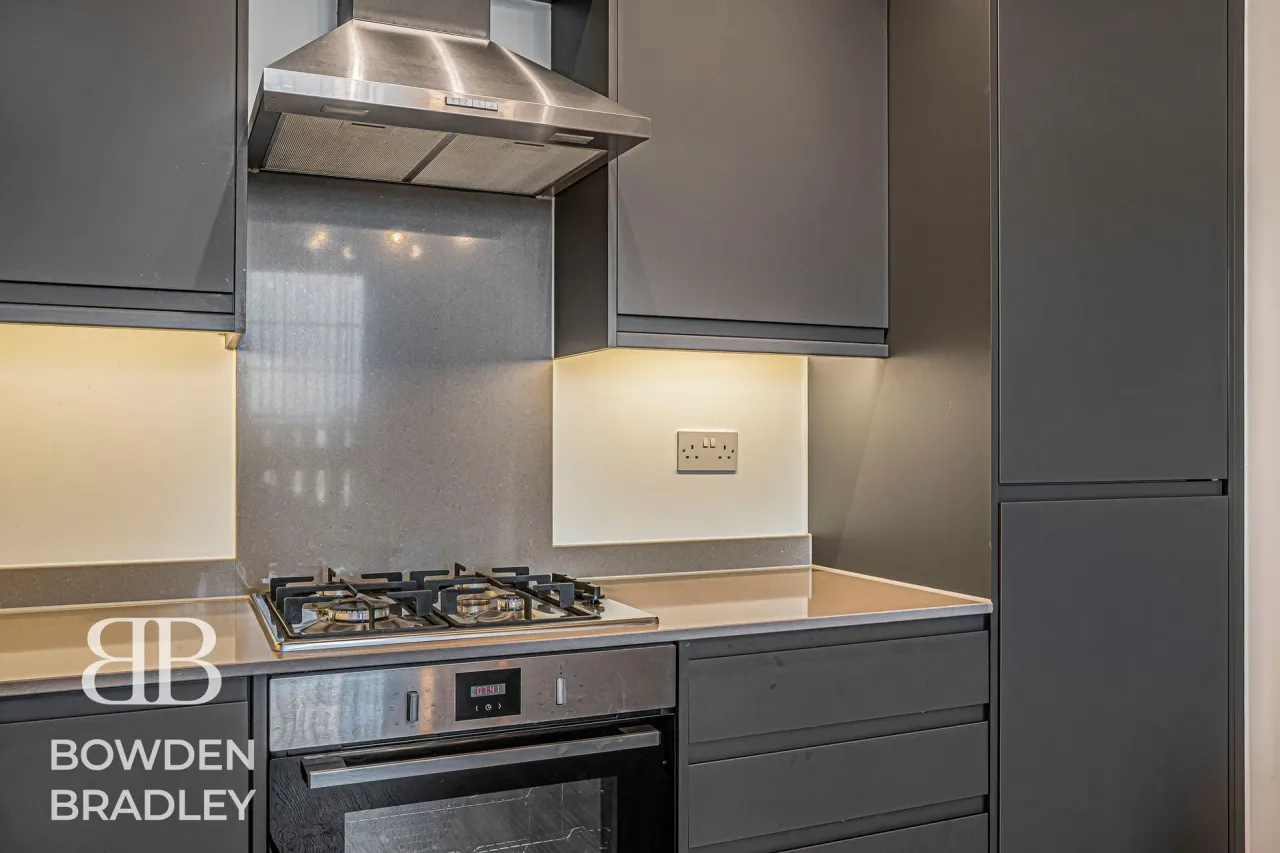 Maybank Road, South Woodford, E18, photo 8