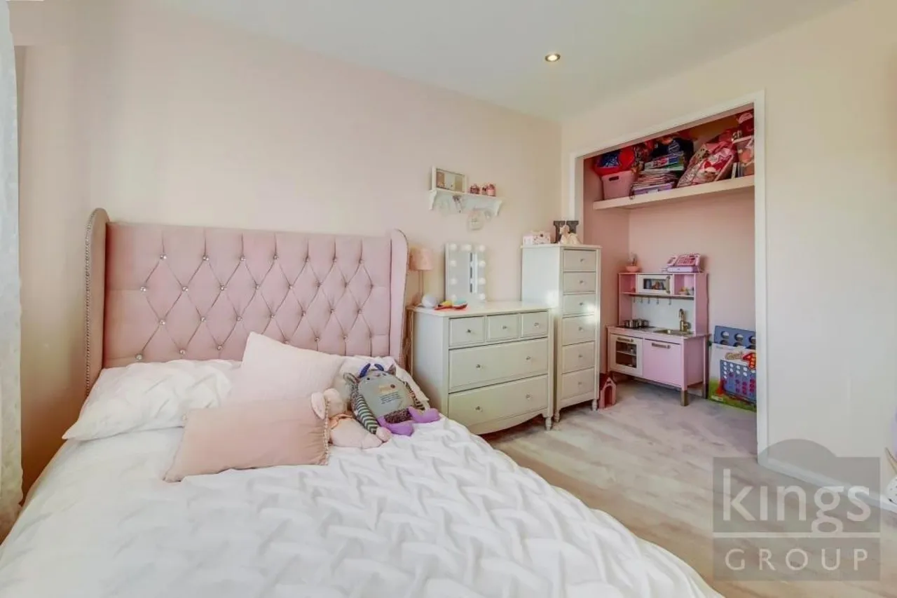 Sexton Close, Cheshunt, photo 9