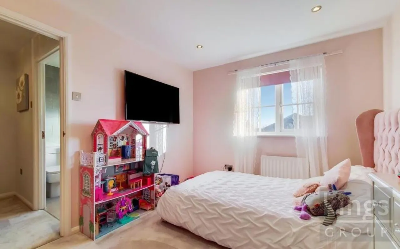 Sexton Close, Cheshunt, photo 10