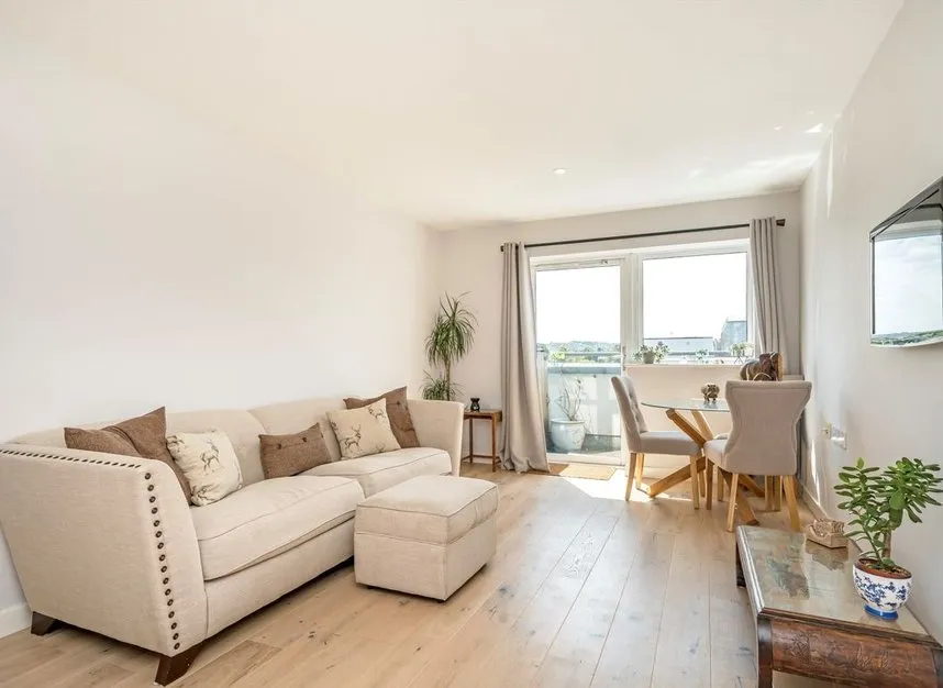 2 bed flat for sale — Marmont Road, Peckham, SE15
