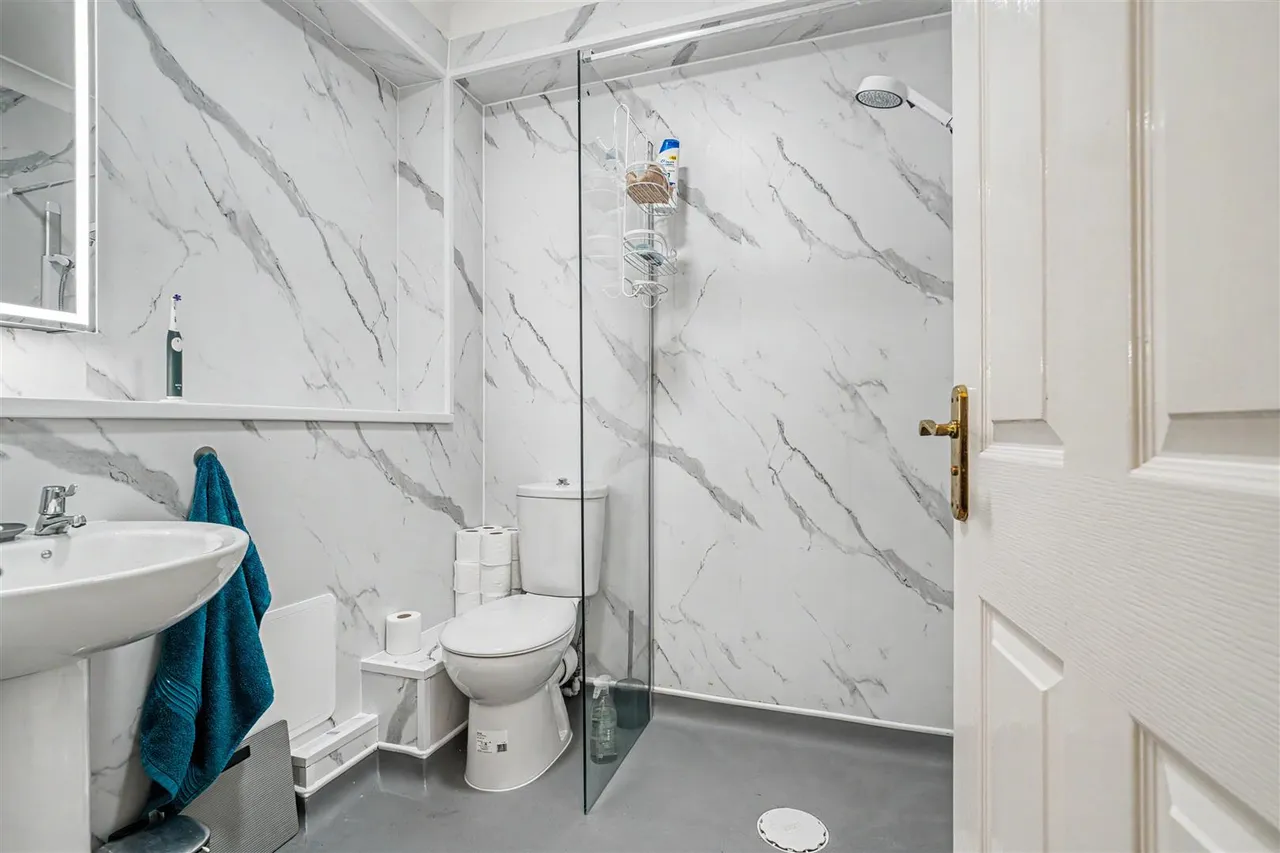 Bath Road, Sturminster Newton, photo 8
