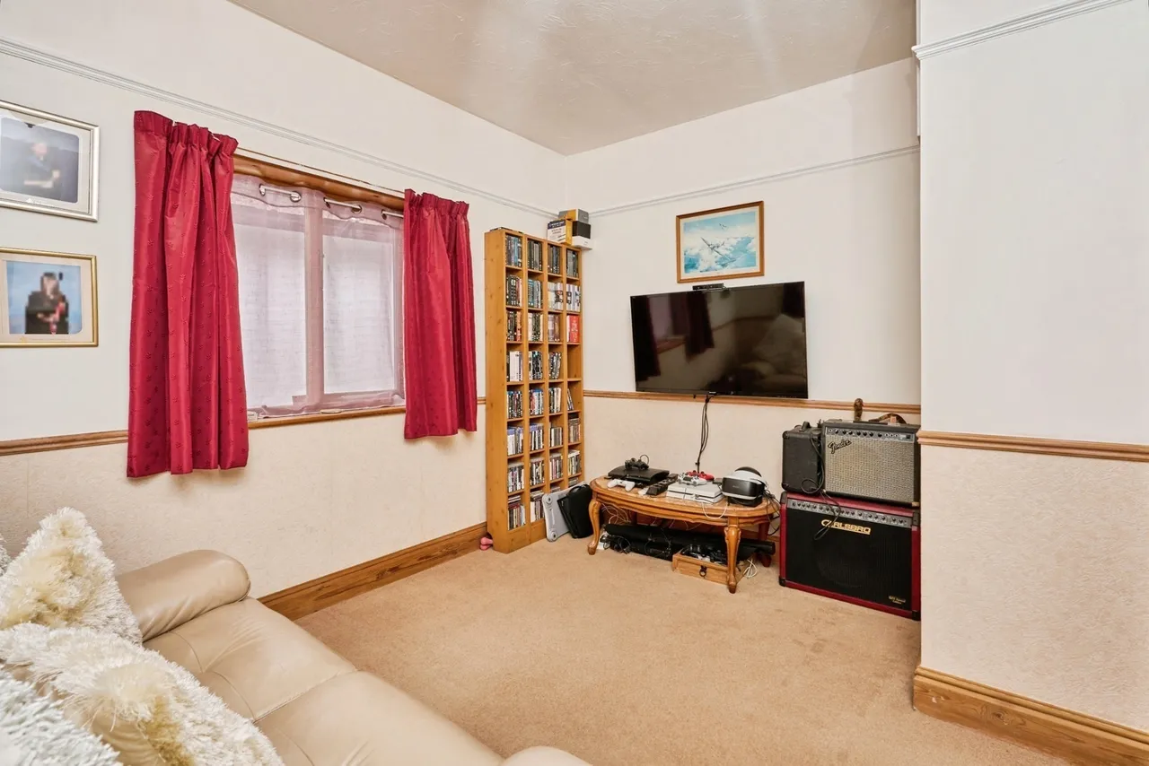 Woodside Avenue, Alverstone Garden Village, PO36, photo 14
