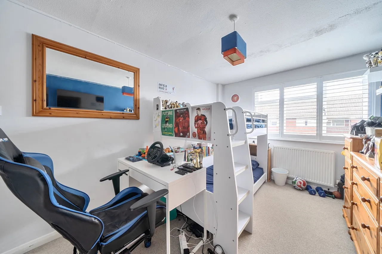 Wey Barton, Byfleet, KT14, photo 17