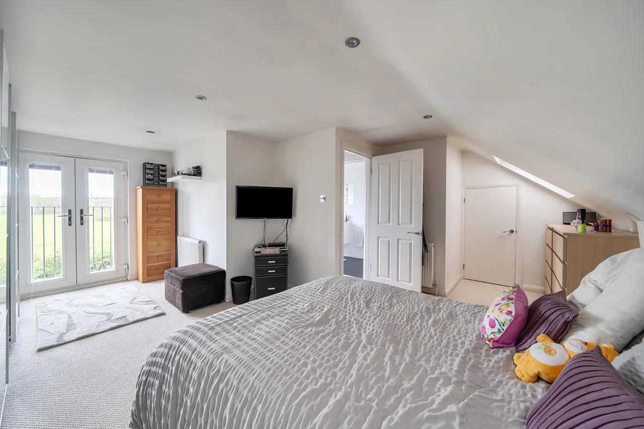 Wey Barton, Byfleet, KT14, photo 14