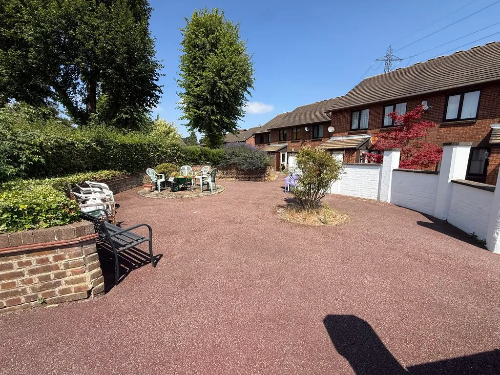 Oak Close, Dunstable LU5 4DJ, photo 12