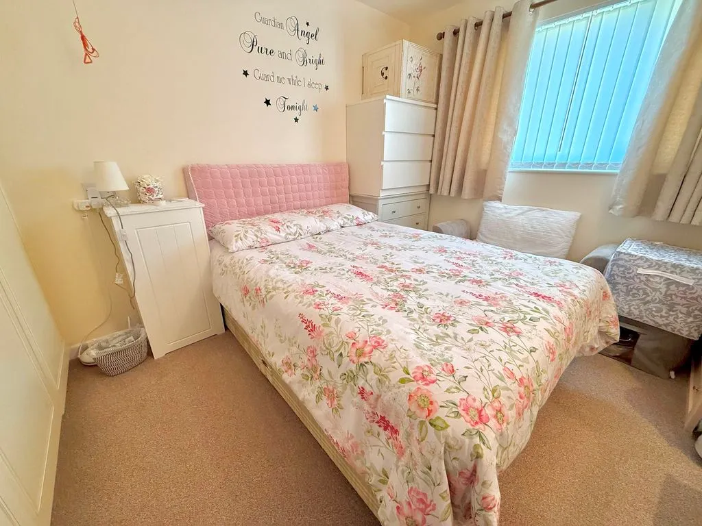 Oak Close, Dunstable LU5 4DJ, photo 4