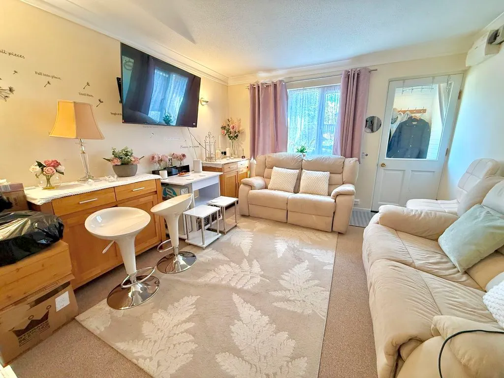 Oak Close, Dunstable LU5 4DJ, photo 2