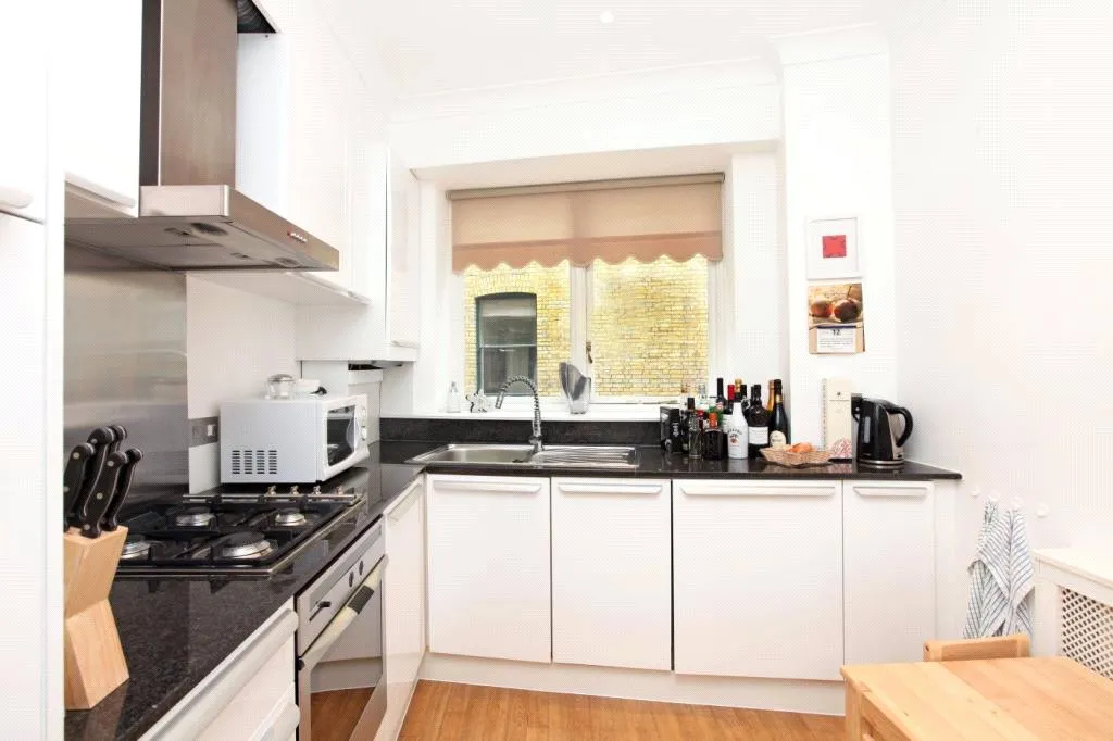 Creechurch Lane, London, EC3A, photo 11