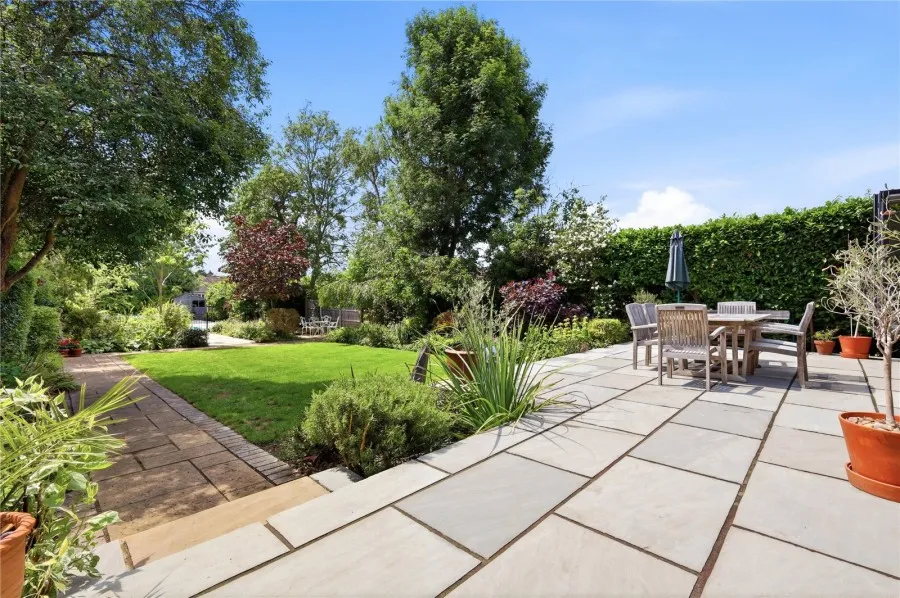 House Under Offer with 5 bedrooms in Bishop's Stortford, CM23, photo 21
