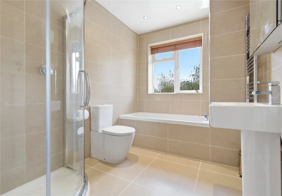 House Under Offer with 5 bedrooms in Bishop's Stortford, CM23, photo 15