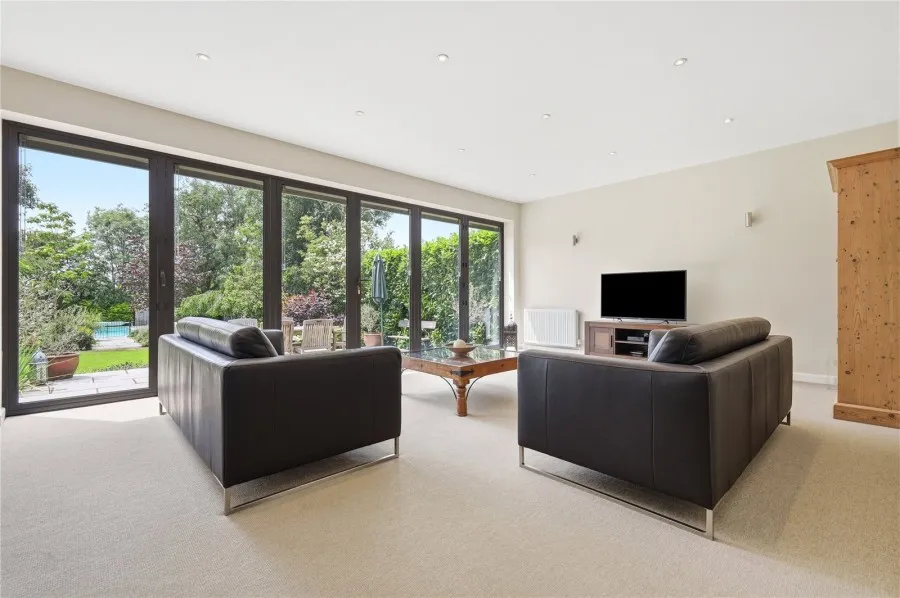 House Under Offer with 5 bedrooms in Bishop's Stortford, CM23, photo 33