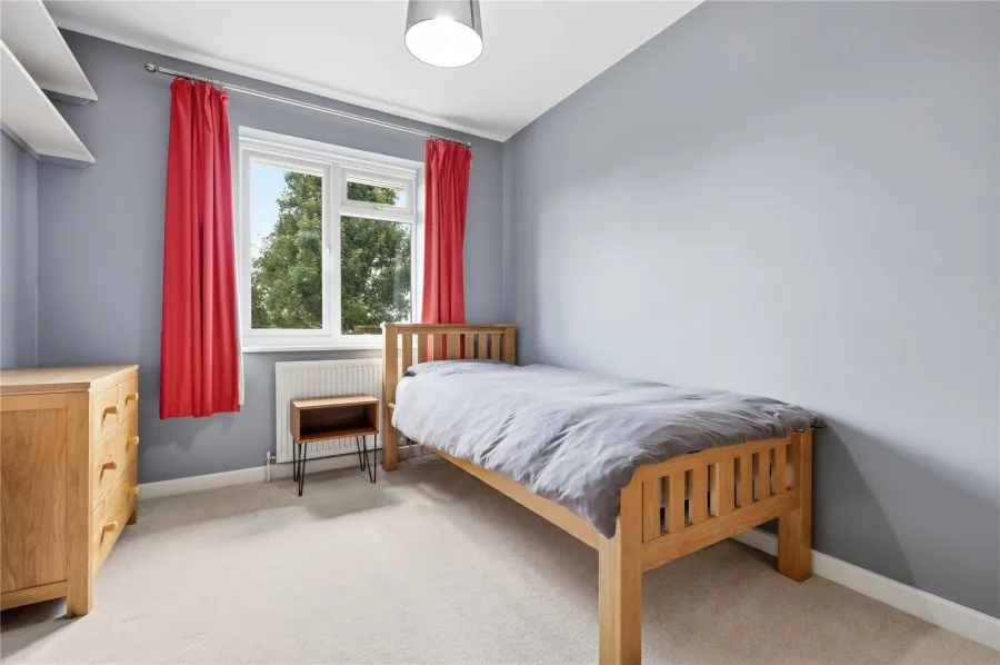 House Under Offer with 5 bedrooms in Bishop's Stortford, CM23, photo 17