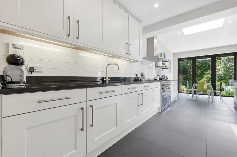 House Under Offer with 5 bedrooms in Bishop's Stortford, CM23, photo 8