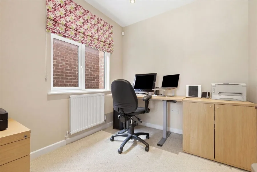 House Under Offer with 5 bedrooms in Bishop's Stortford, CM23, photo 10