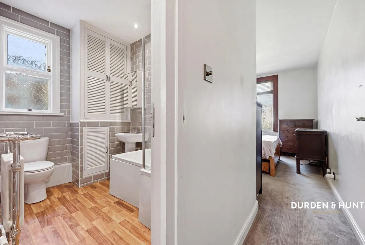 Gordon Road, Woodford, E18, photo 8