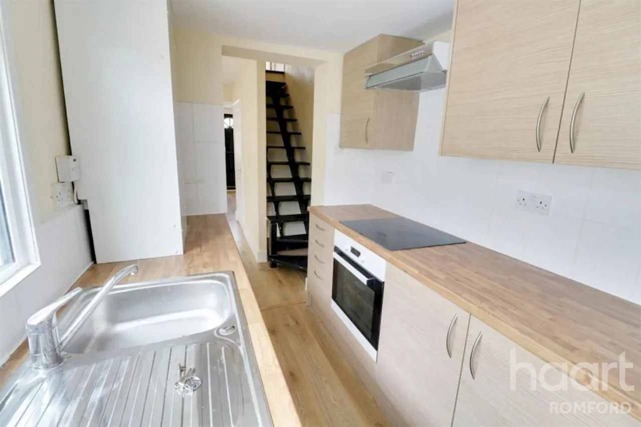 Richmond Road, Romford -, RM1, photo 9