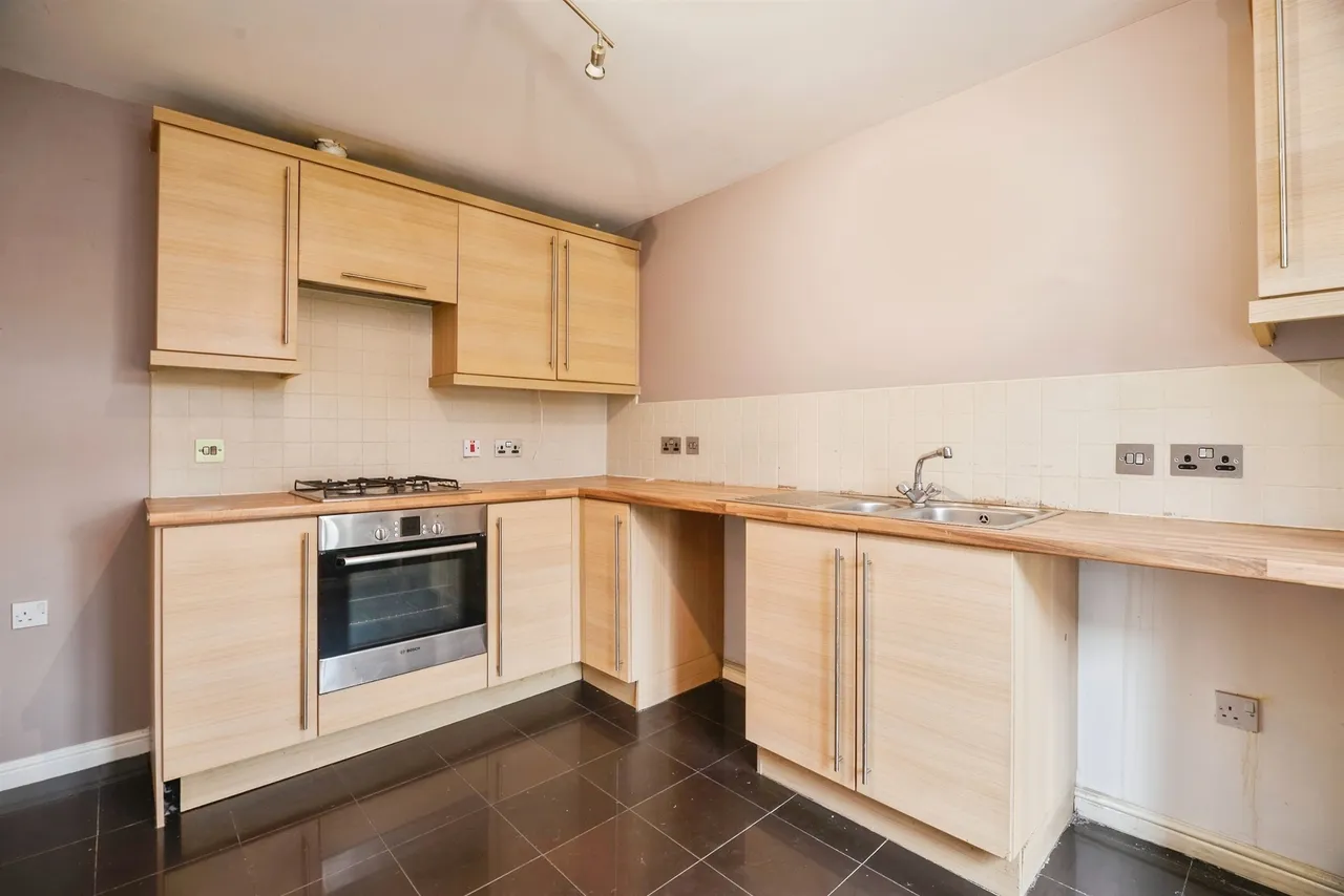 Barberry, Coulby Newham, Middlesbrough, photo 4