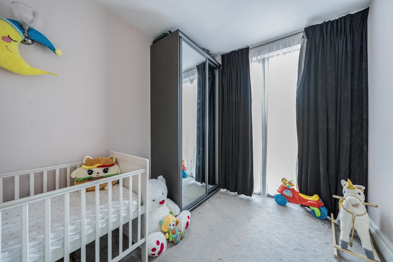 London, NW2, photo 10