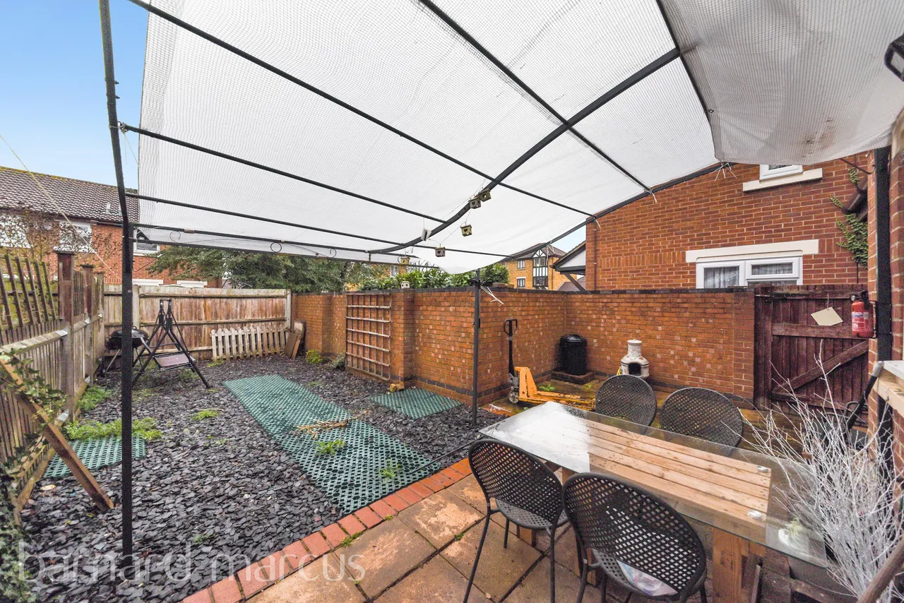 Tawny Close, Feltham, photo 8