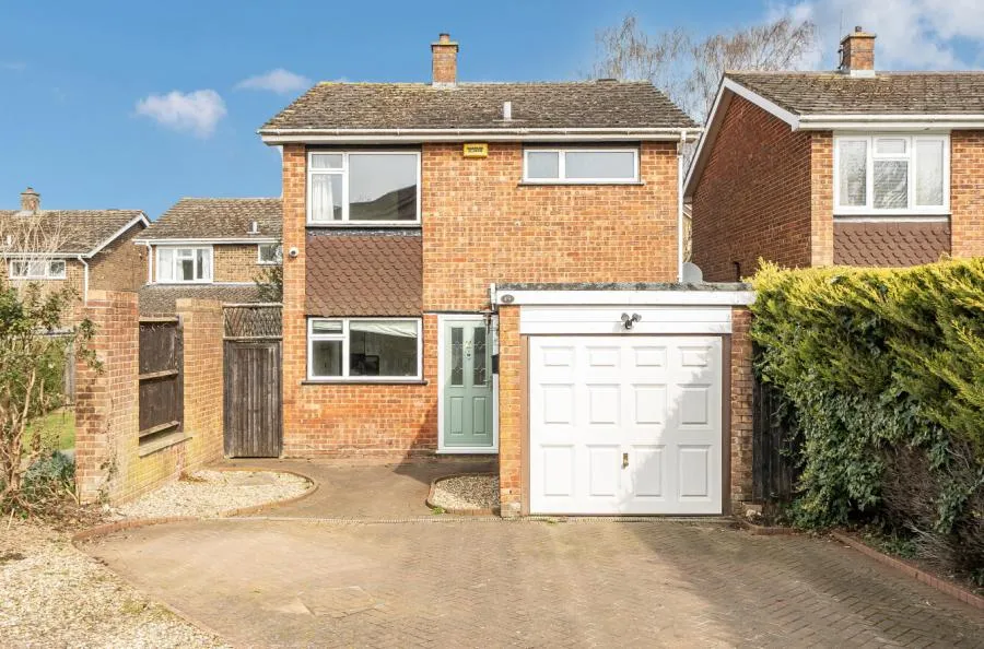 3 bed house for sale, Moorlands, Wing, LU7