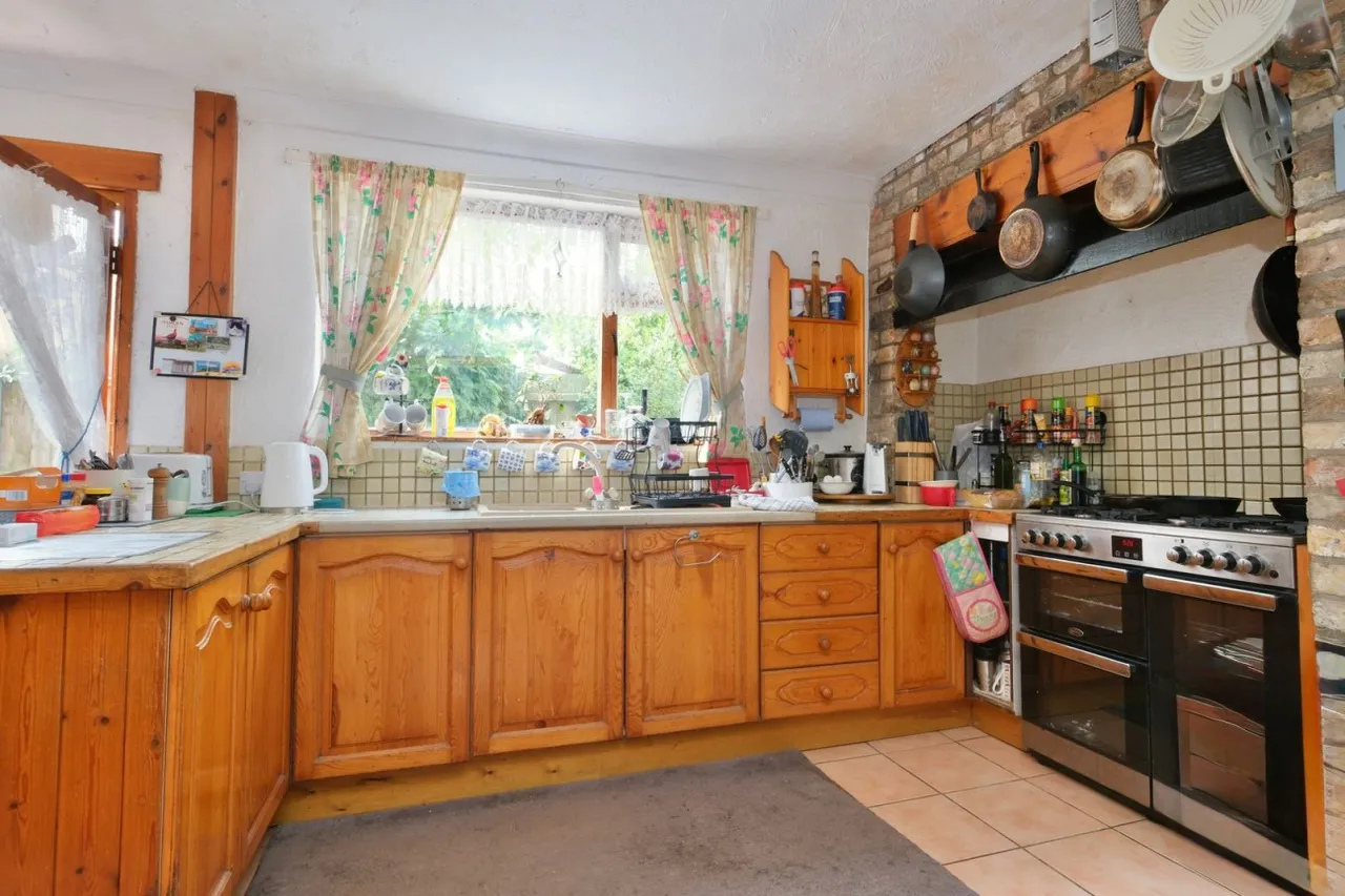 High Street, Warboys, PE28, photo 4