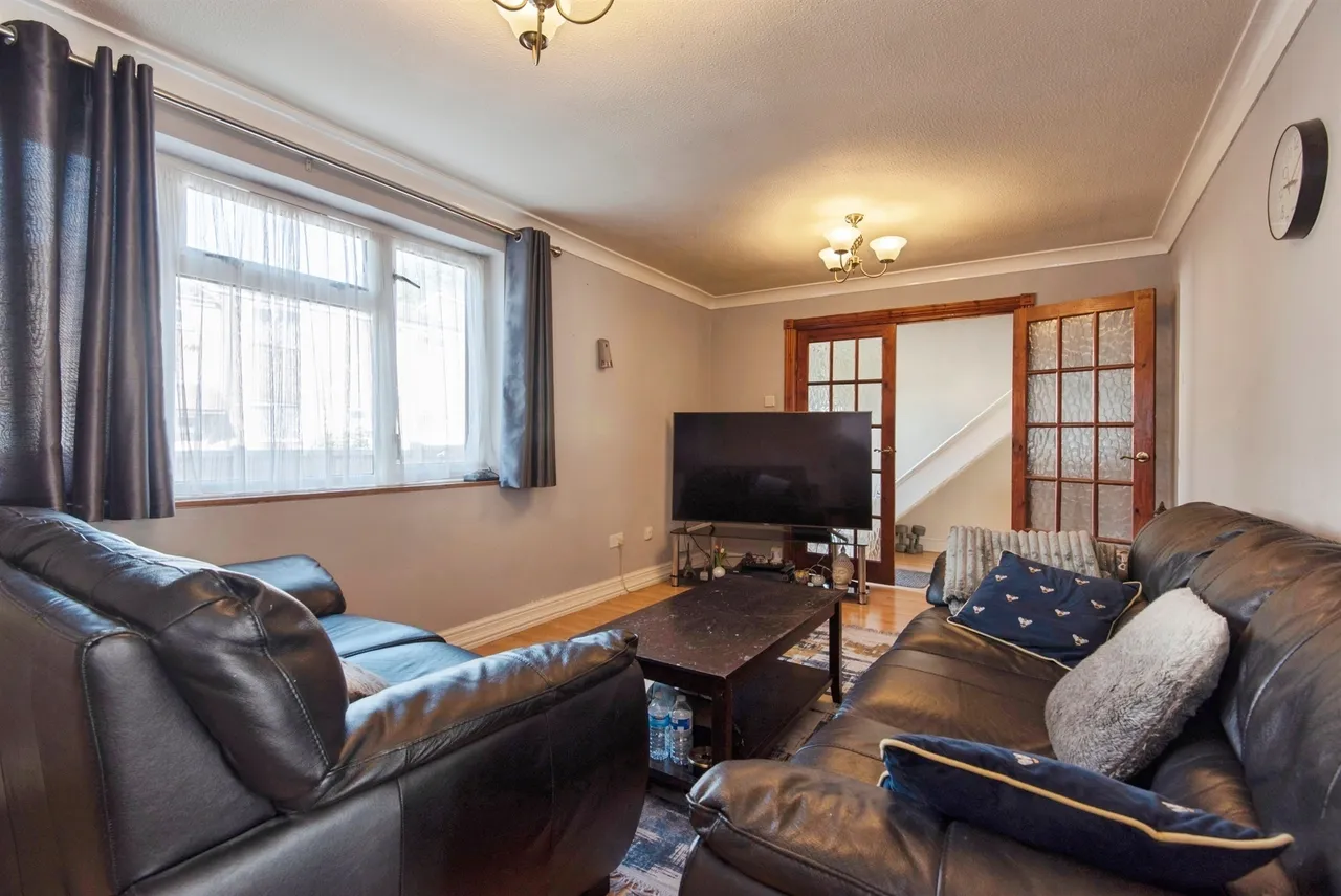 York Road, Stevenage, photo 5
