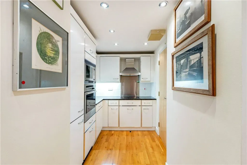 Curlew Street, London, SE1, photo 9