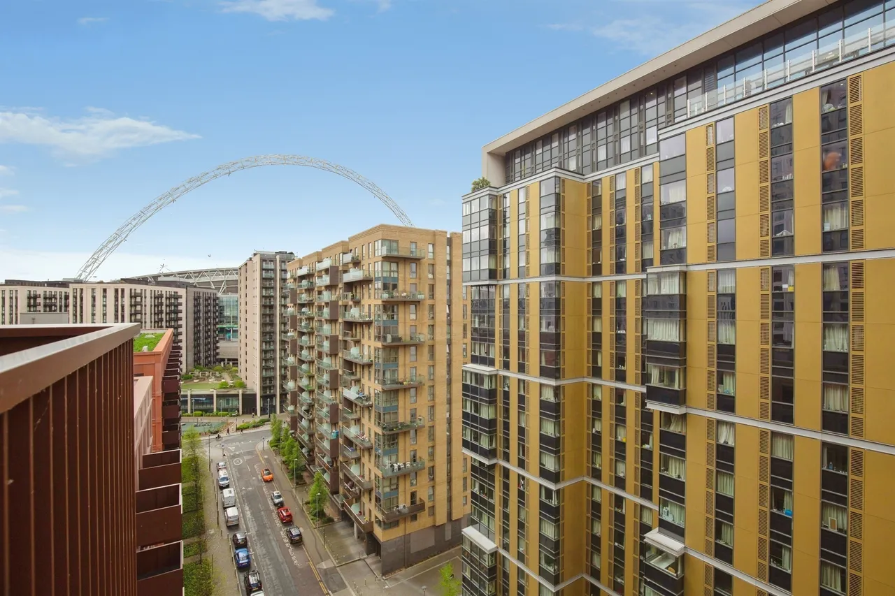Rutherford Way, Wembley, photo 4