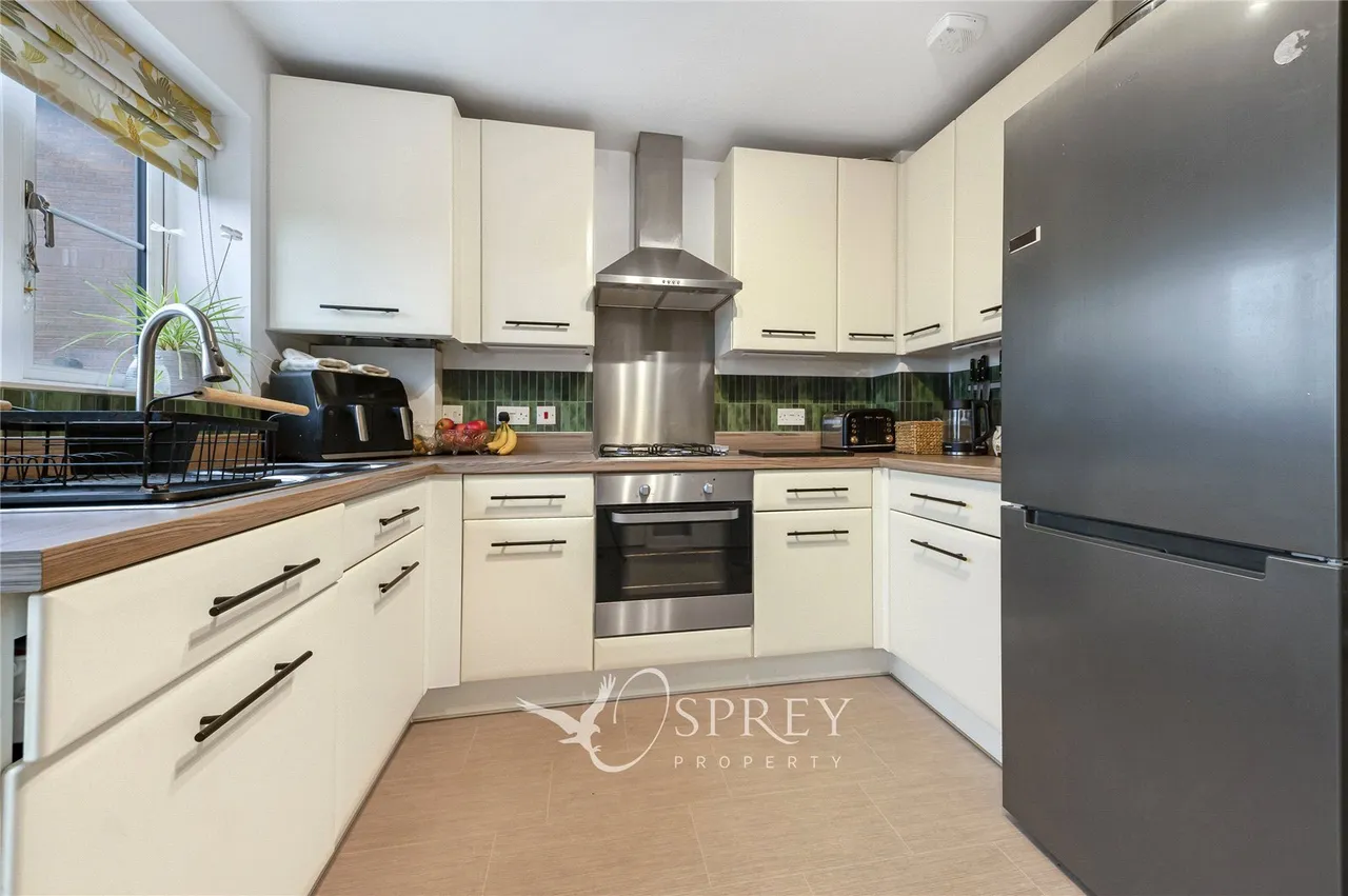Dyrham Place, Oakham, LE15, photo 2