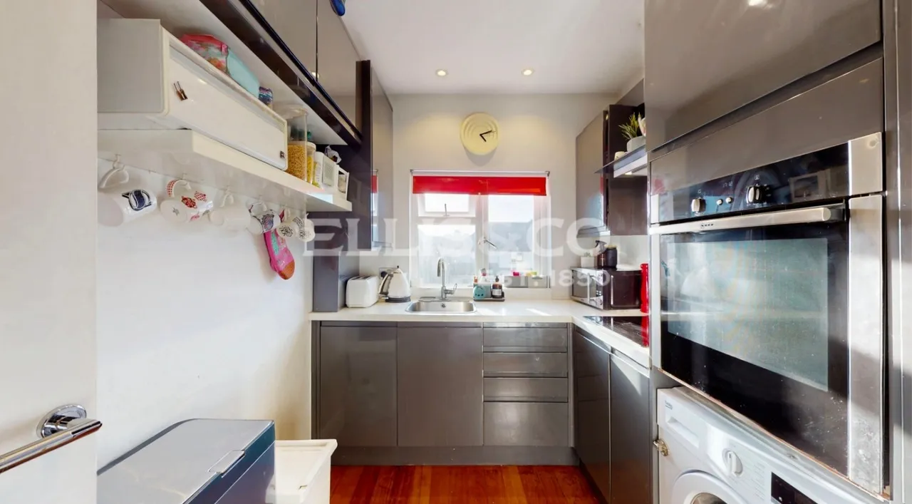 Costons Lane, Greenford, UB6, photo 9